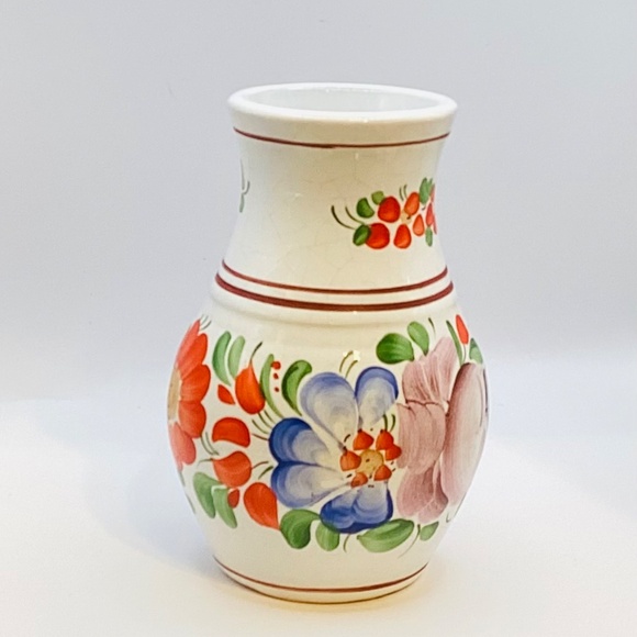 Choda Ceramic Mini Vase by Ketty Keramika - Picture 4 of 6